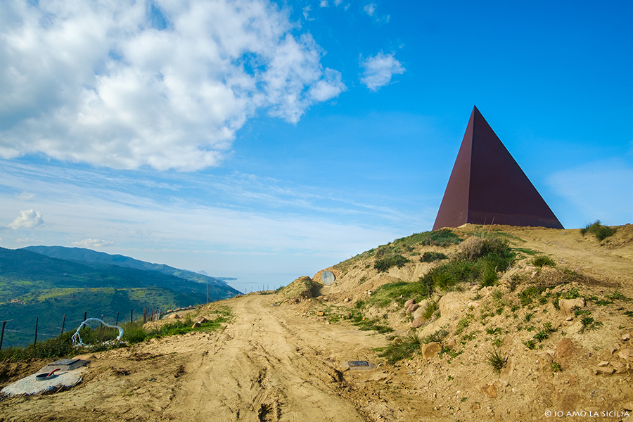 Piramide Fiumara d'Arte